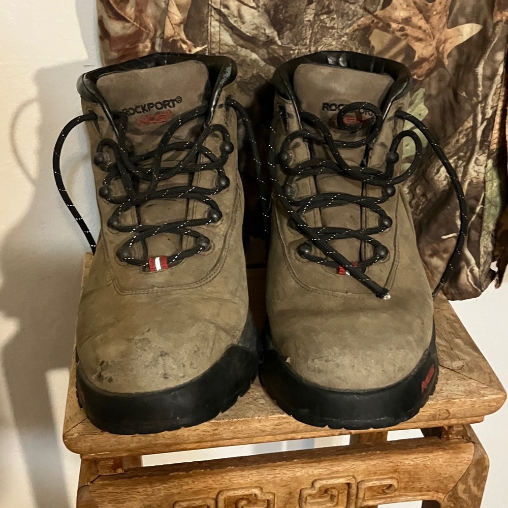 Rockport womens 9.5 hiking leather boot lightweight sturdy quality - Picture 2 of 12